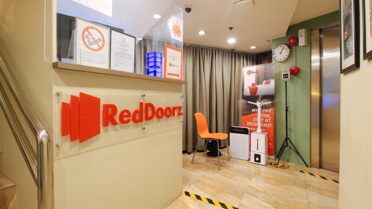 Reddoorz At Hotel Rosemarie Pasay Exteriör bild