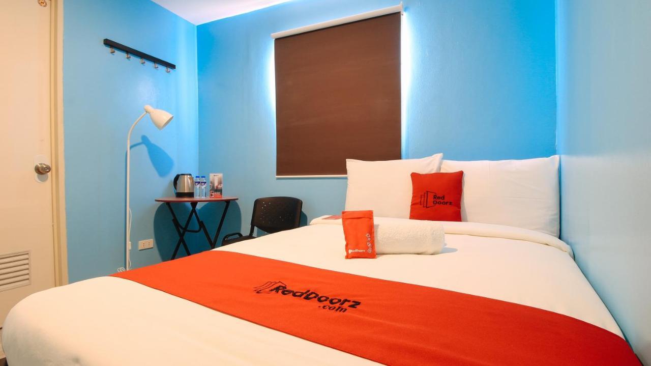 Reddoorz At Hotel Rosemarie Pasay Exteriör bild