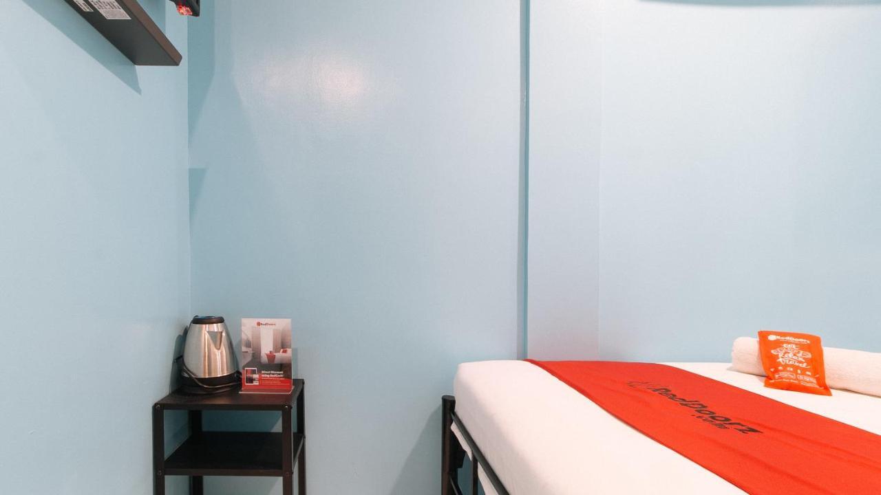 Reddoorz At Hotel Rosemarie Pasay Exteriör bild