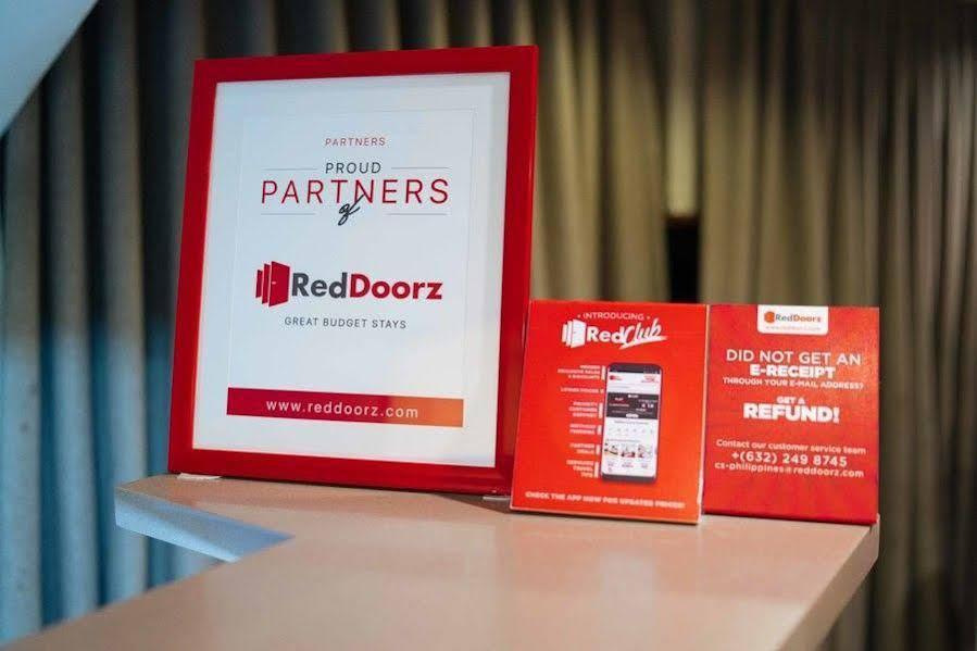 Reddoorz At Hotel Rosemarie Pasay Exteriör bild