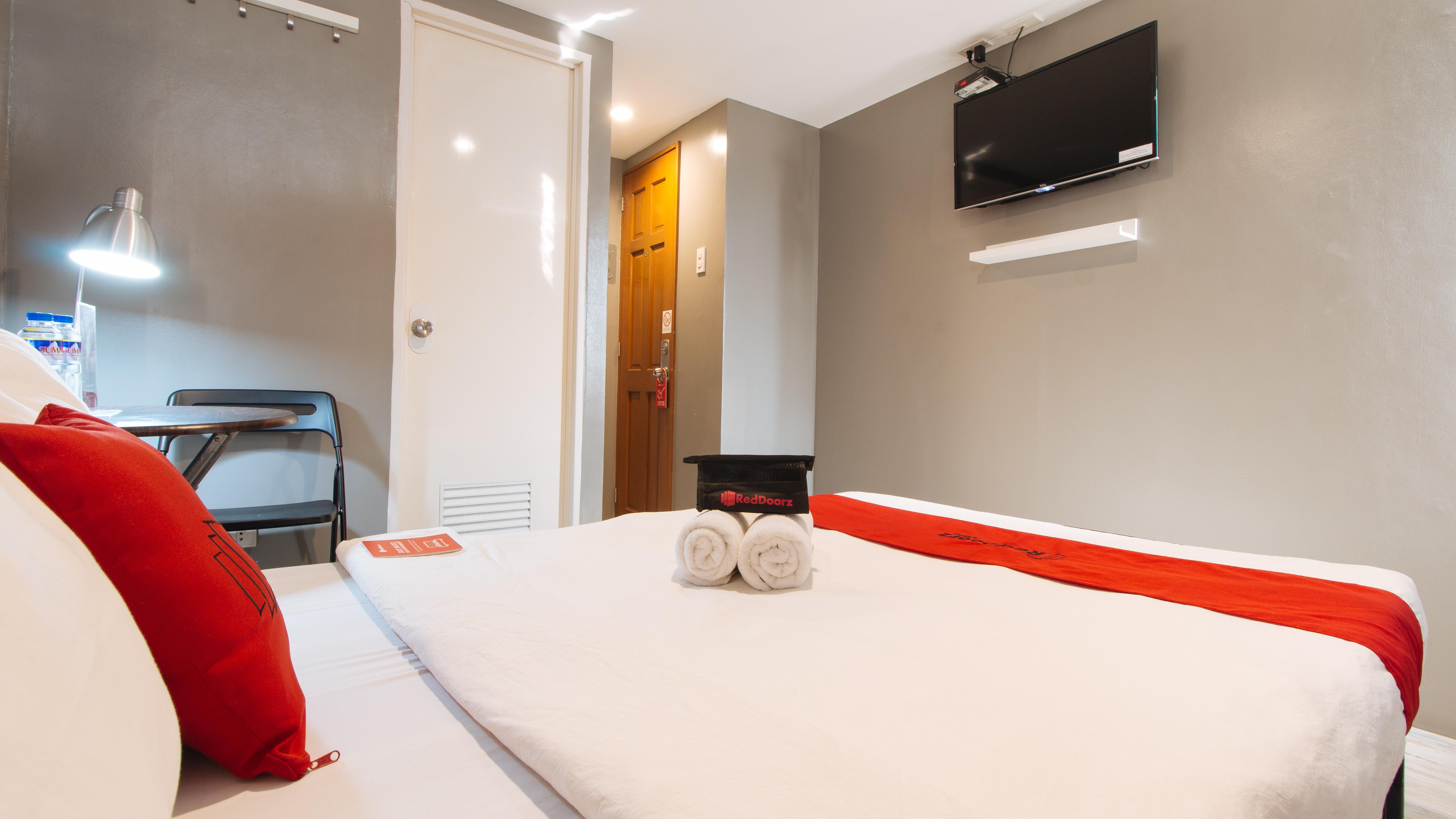 Reddoorz At Hotel Rosemarie Pasay Exteriör bild