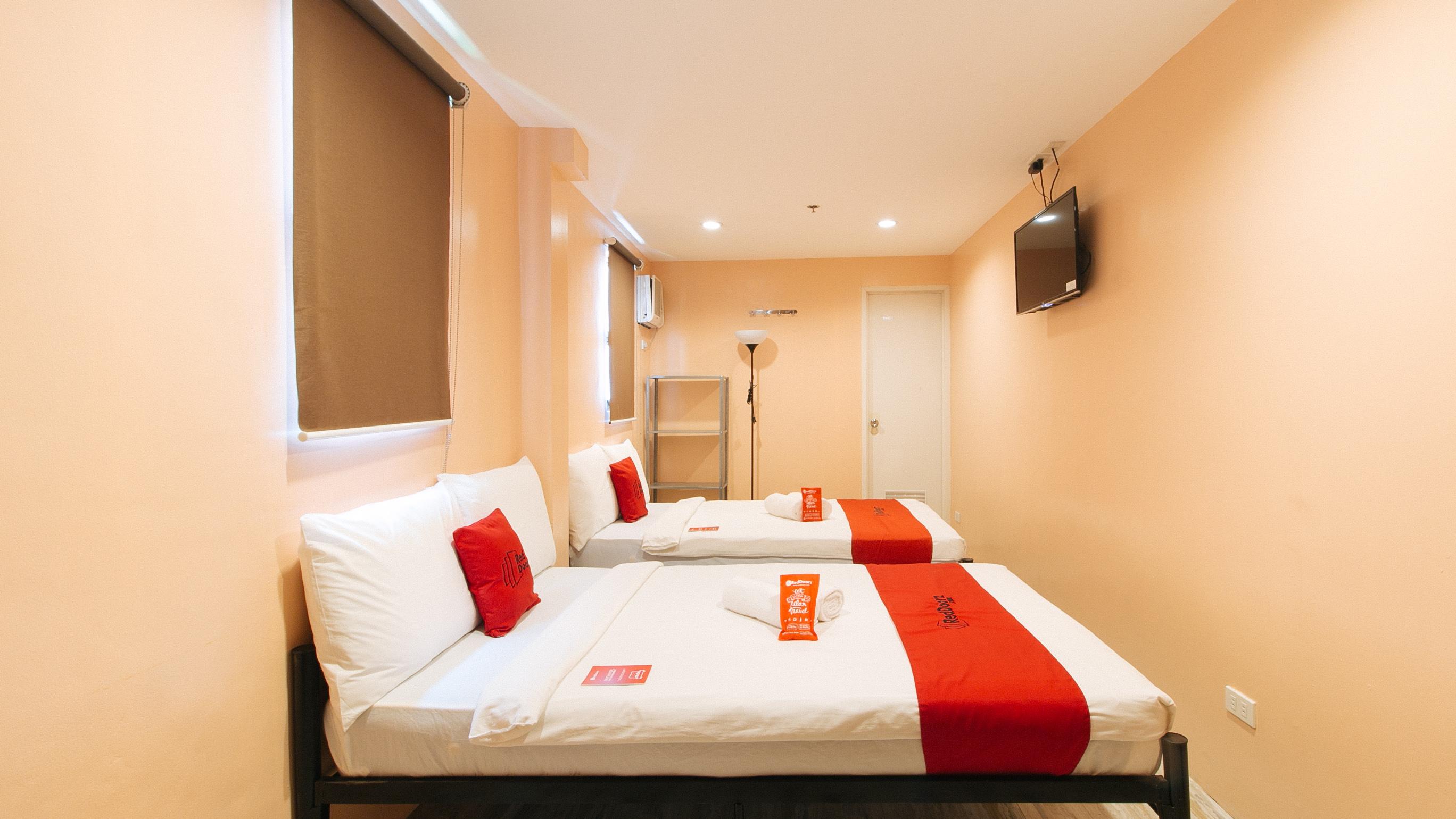 Reddoorz At Hotel Rosemarie Pasay Exteriör bild