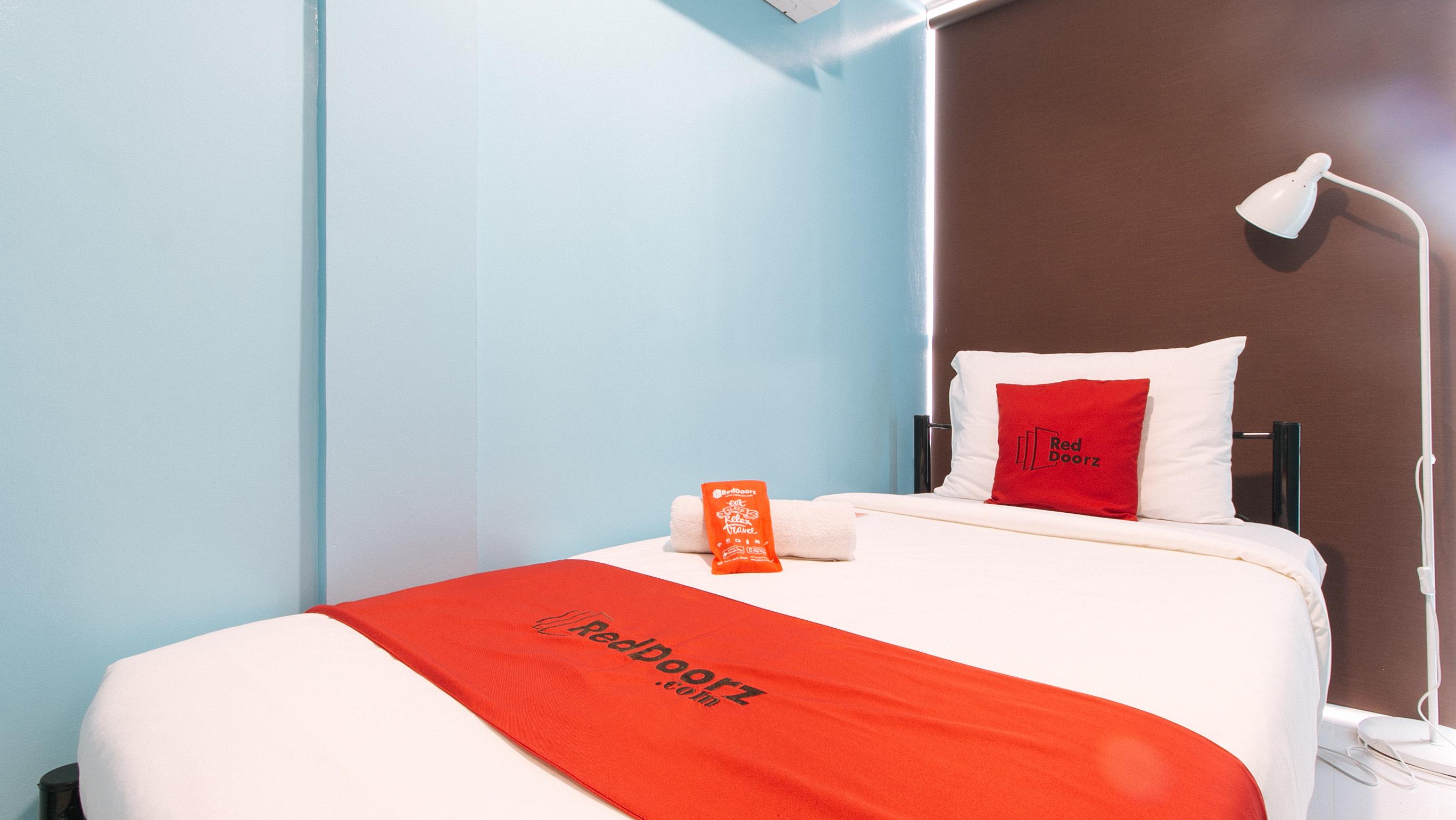 Reddoorz At Hotel Rosemarie Pasay Exteriör bild