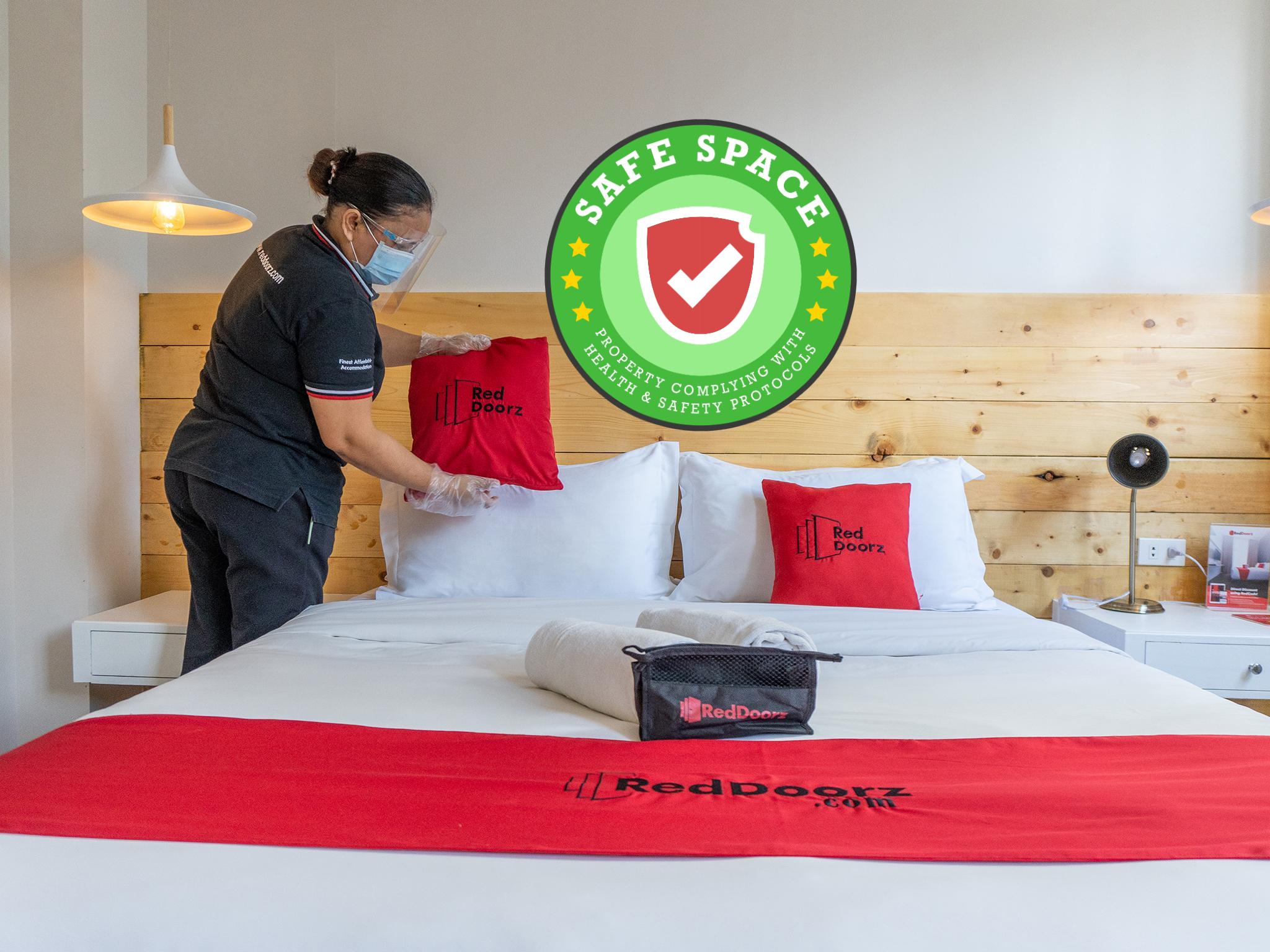 Reddoorz At Hotel Rosemarie Pasay Exteriör bild