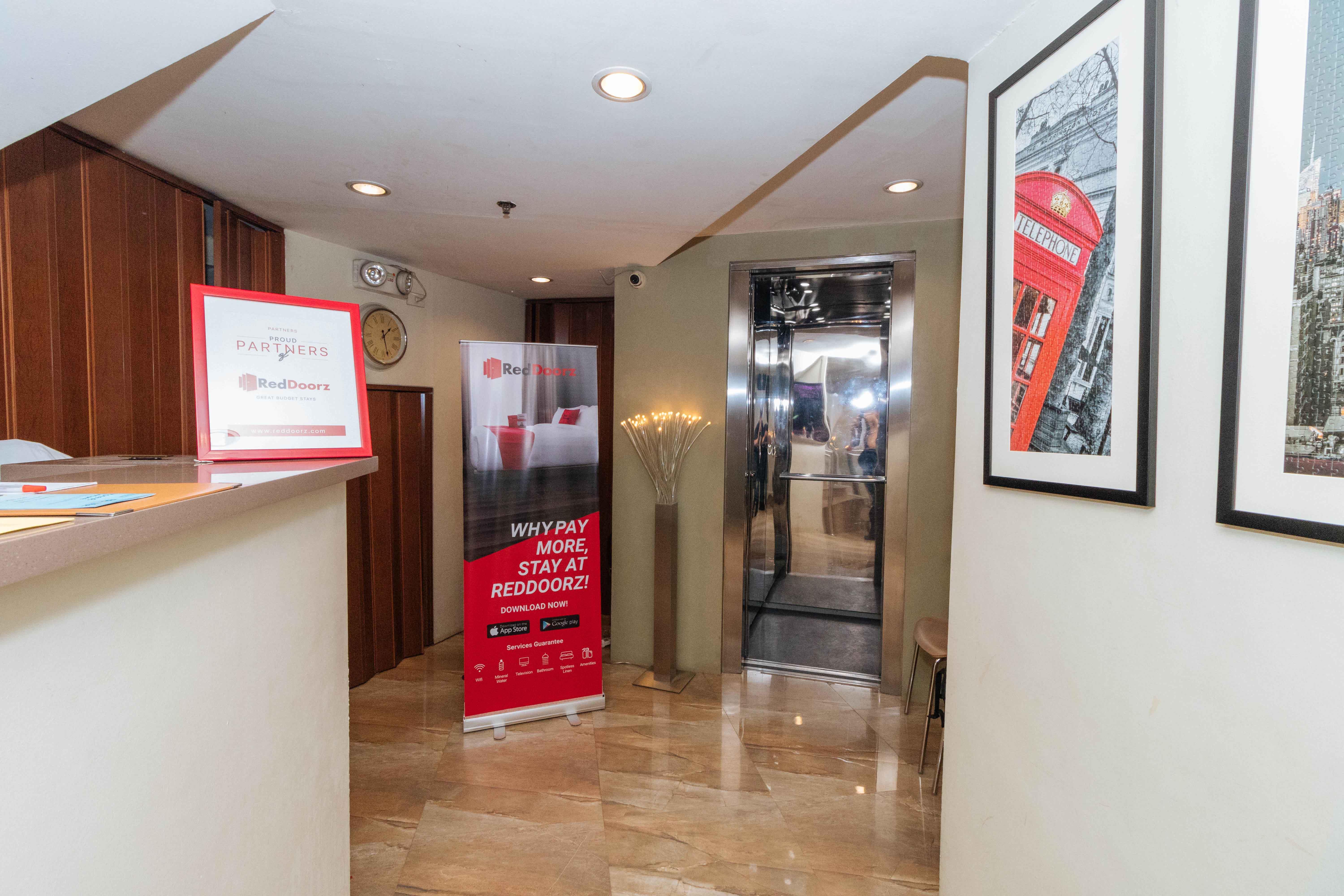 Reddoorz At Hotel Rosemarie Pasay Exteriör bild