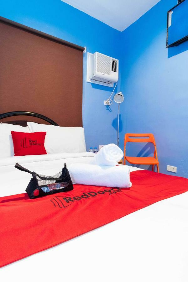 Reddoorz At Hotel Rosemarie Pasay Exteriör bild